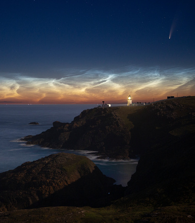 Pendeen Lighthouse & Comet Neowise